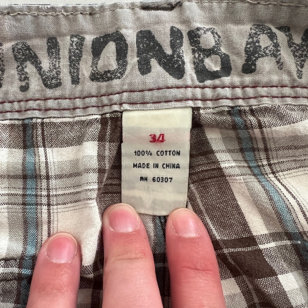UNIONBAY Men's Plaid Cargo Shorts - Brown, Cream and Blue with Belt - 34” Waist - Picture 3 of 3